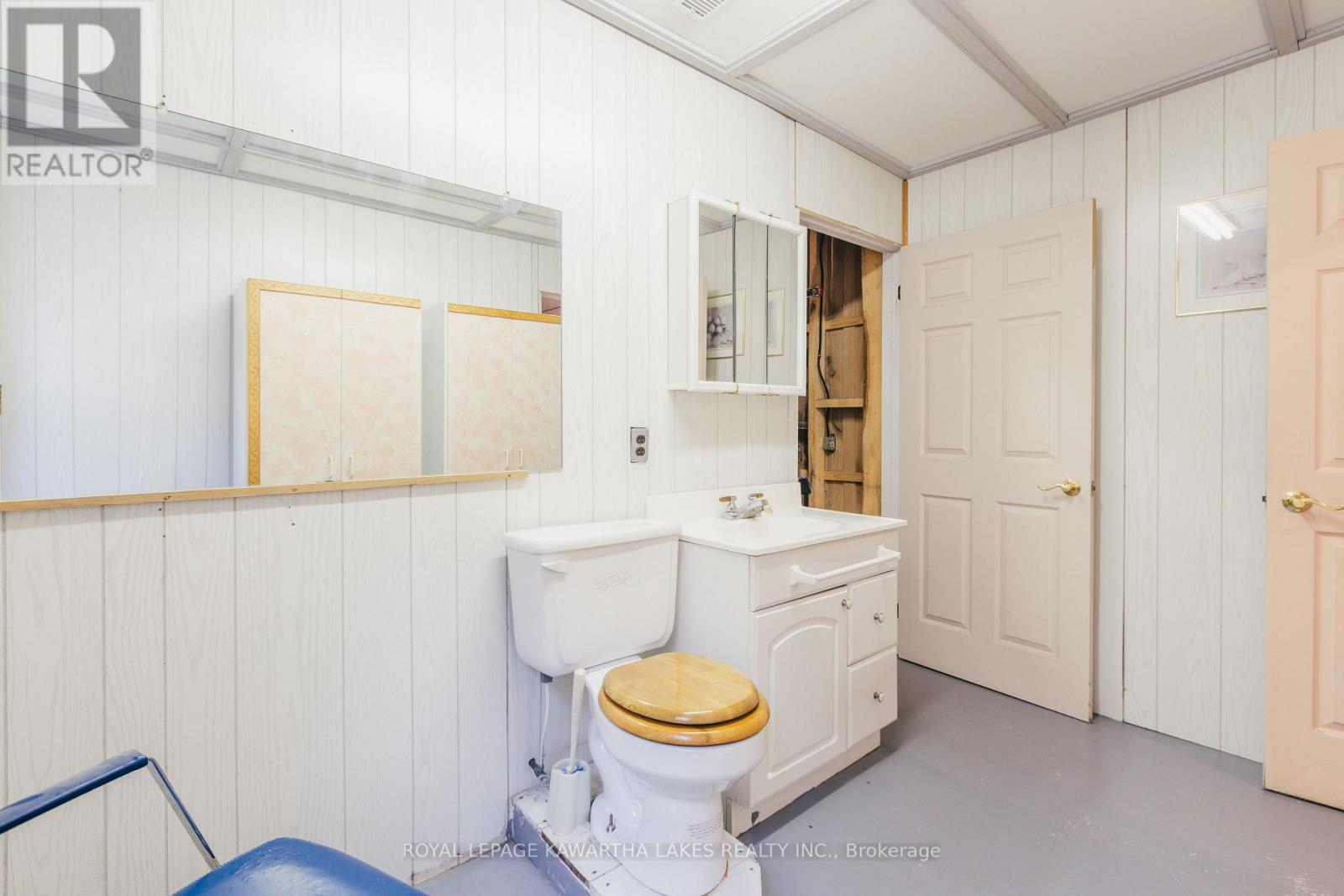 693 Balsam Lake Drive, Kawartha Lakes, Ontario K0M 2B0 - Photo 33 - X12475205