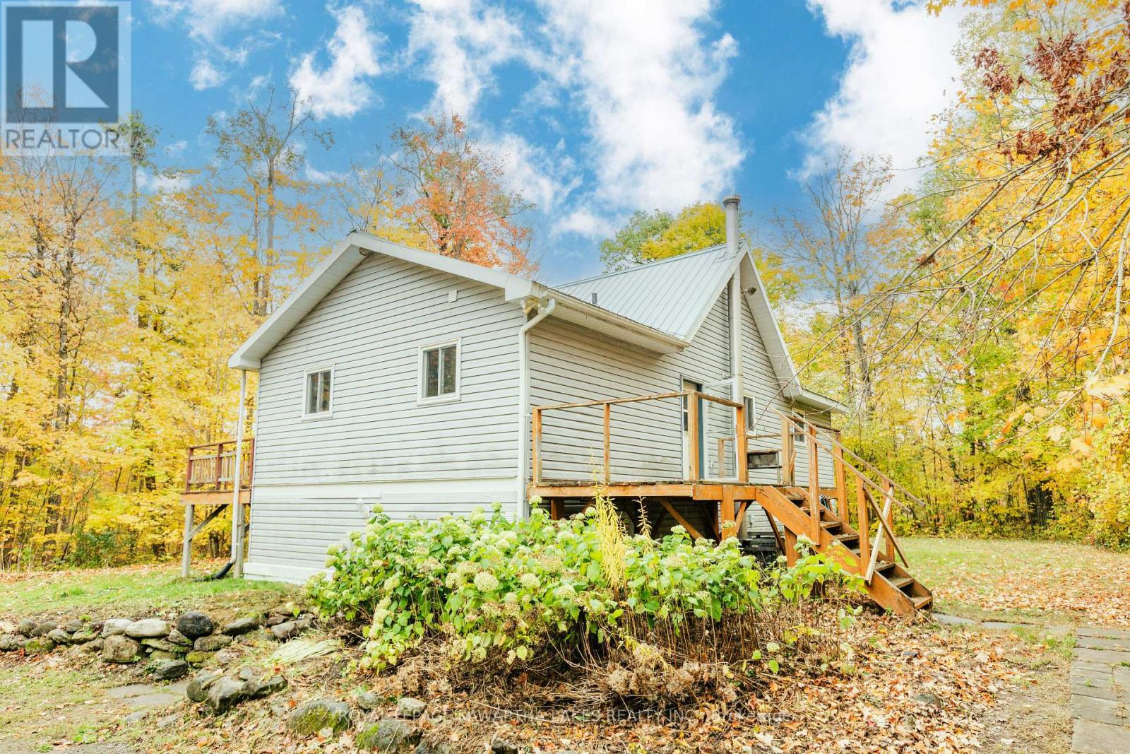 693 Balsam Lake Drive, Kawartha Lakes, Ontario K0M 2B0 - Photo 38 - X12475205