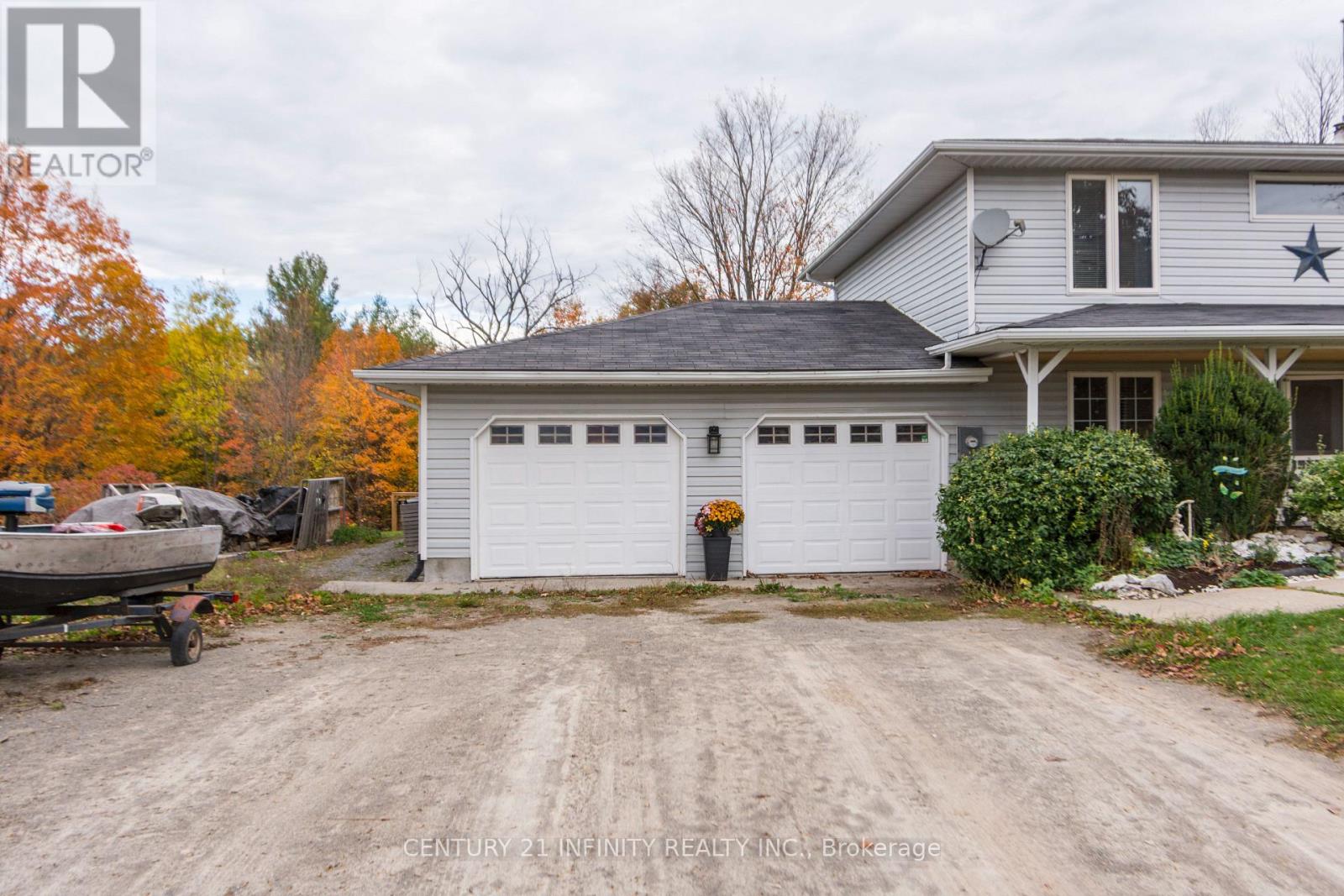 460 Pigden Road, Madoc, Ontario  K0K 2K0 - Photo 4 - X12475274