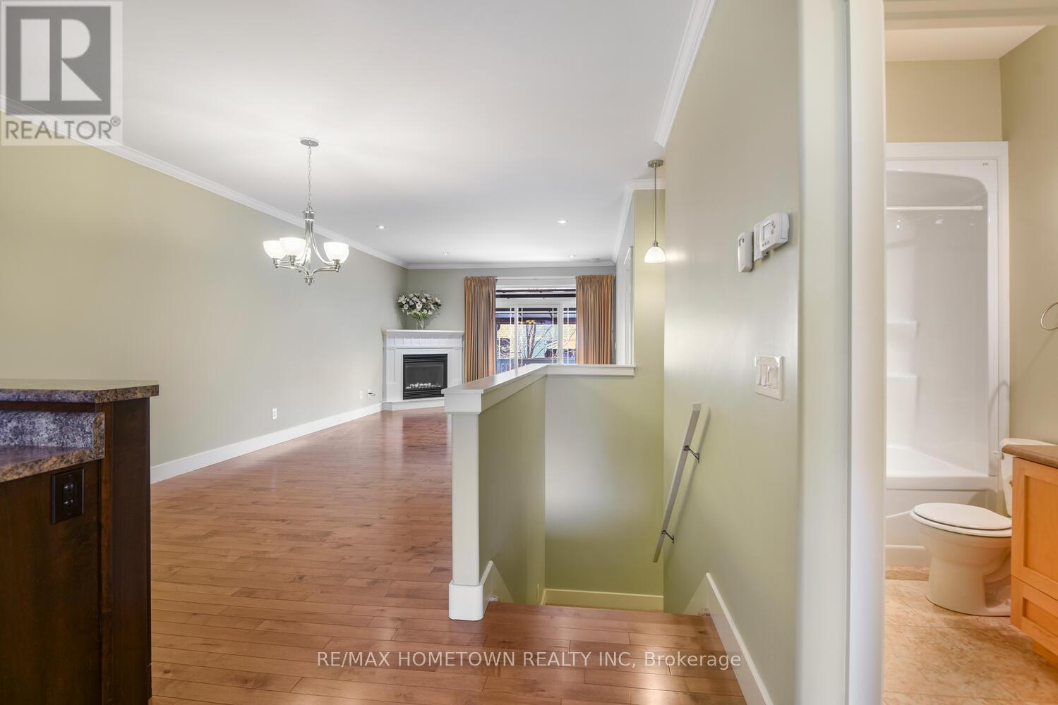 427 Brock Street, Brockville, Ontario  K6V 7H9 - Photo 5 - X12467578