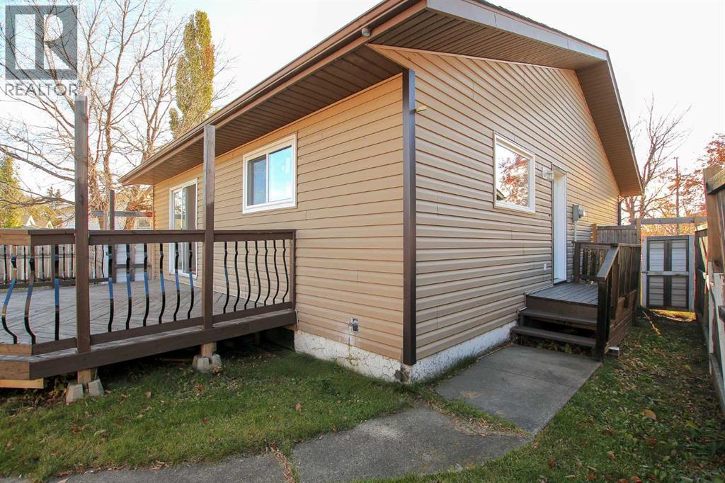69 Erickson Drive, Red Deer, Alberta  T4R 1X8 - Photo 12 - A2266026