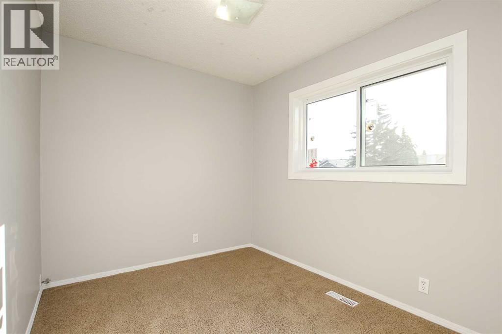 69 Erickson Drive, Red Deer, Alberta  T4R 1X8 - Photo 21 - A2266026
