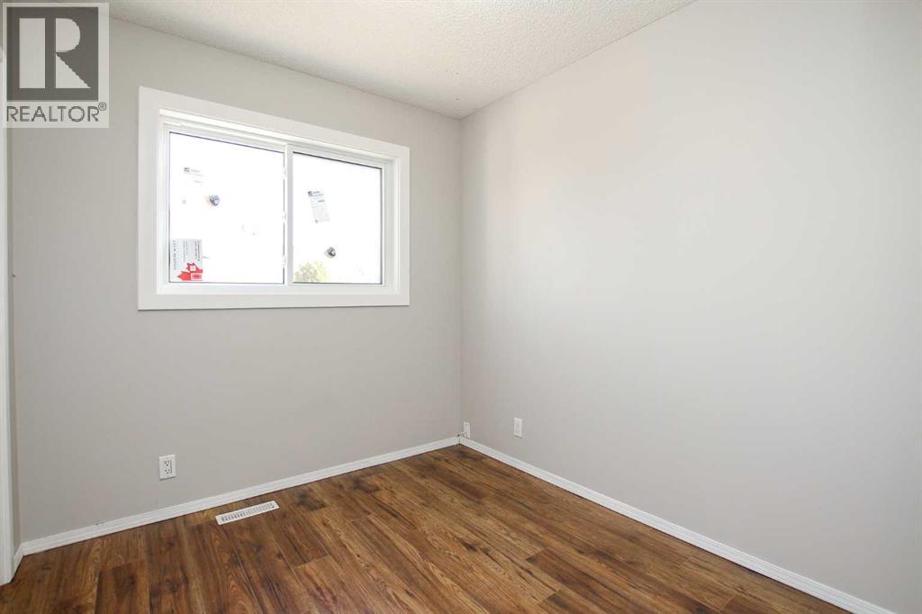 69 Erickson Drive, Red Deer, Alberta  T4R 1X8 - Photo 23 - A2266026