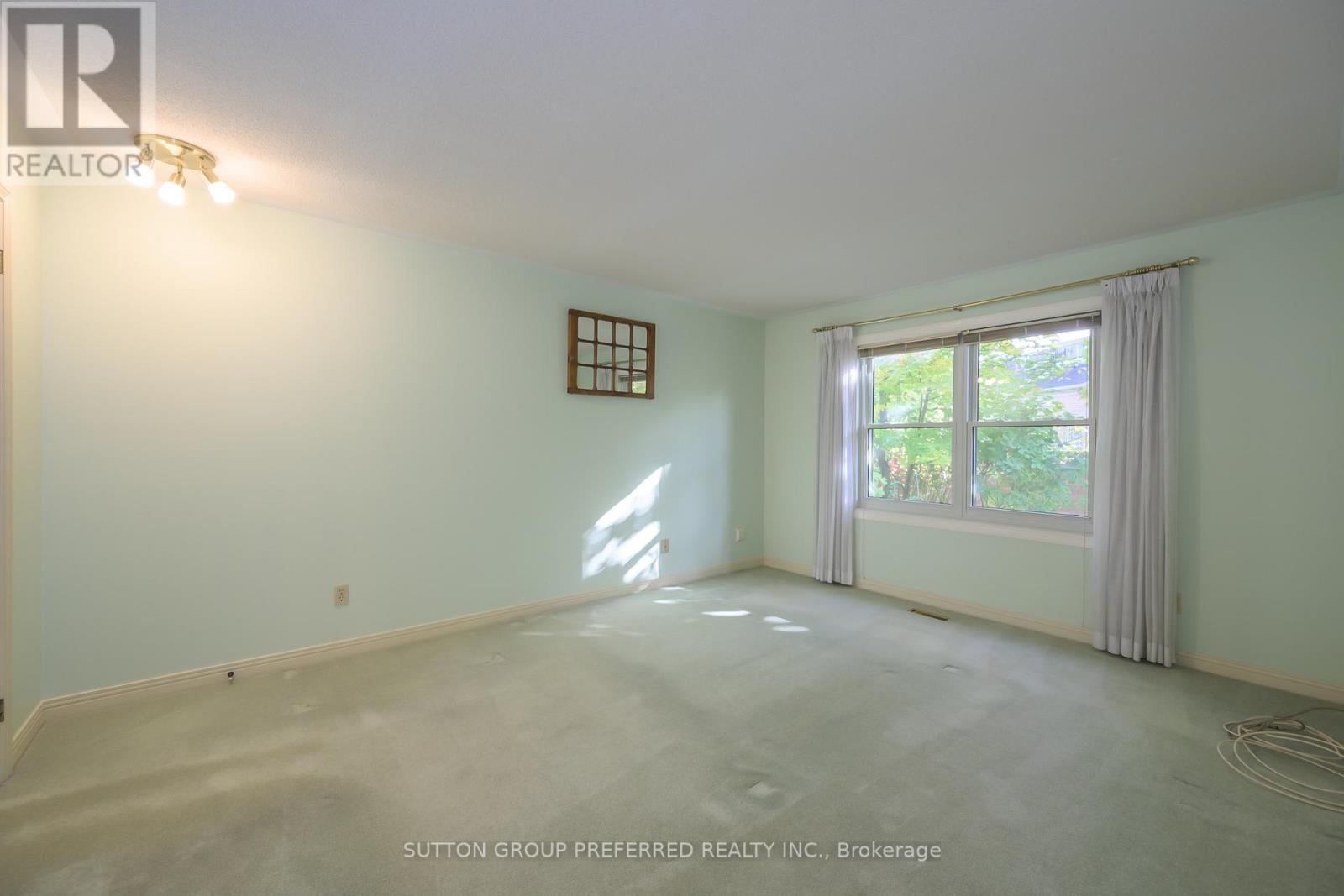 51 - 50 Fiddlers Green Road, London North, Ontario  N6H 4T4 - Photo 18 - X12475223