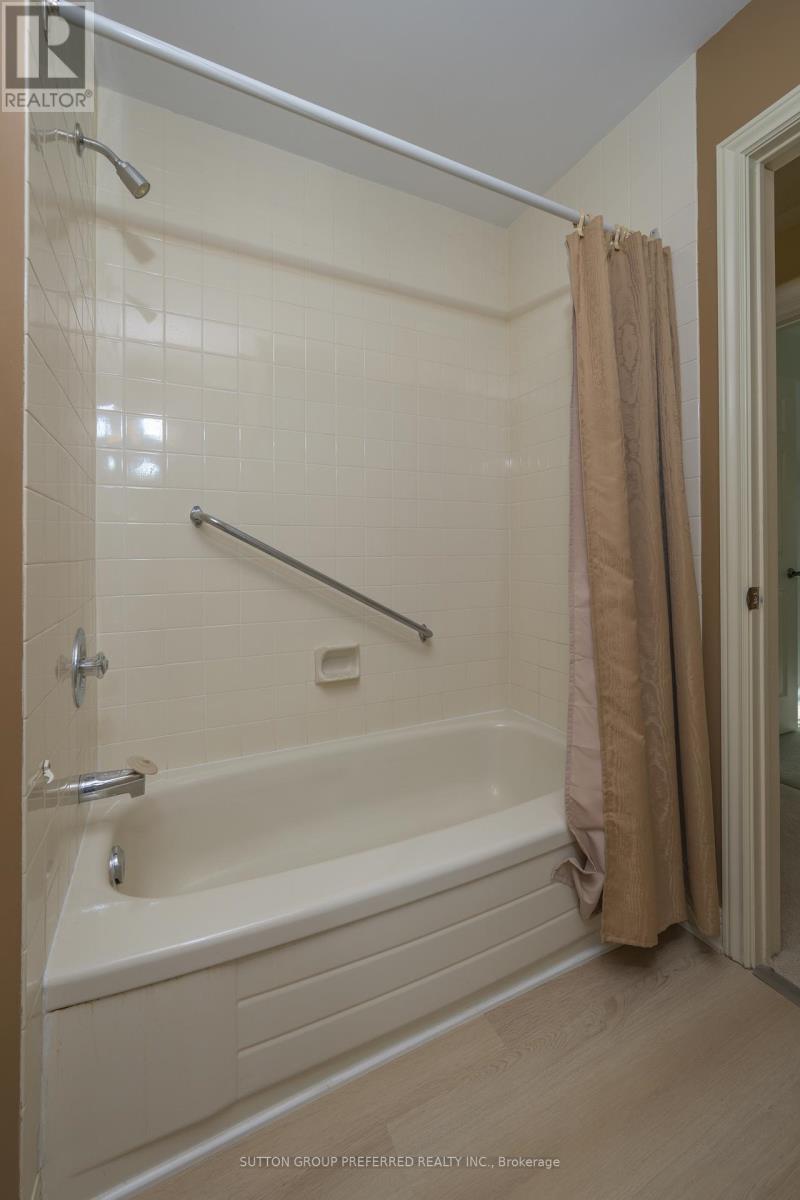 51 - 50 Fiddlers Green Road, London North, Ontario  N6H 4T4 - Photo 24 - X12475223