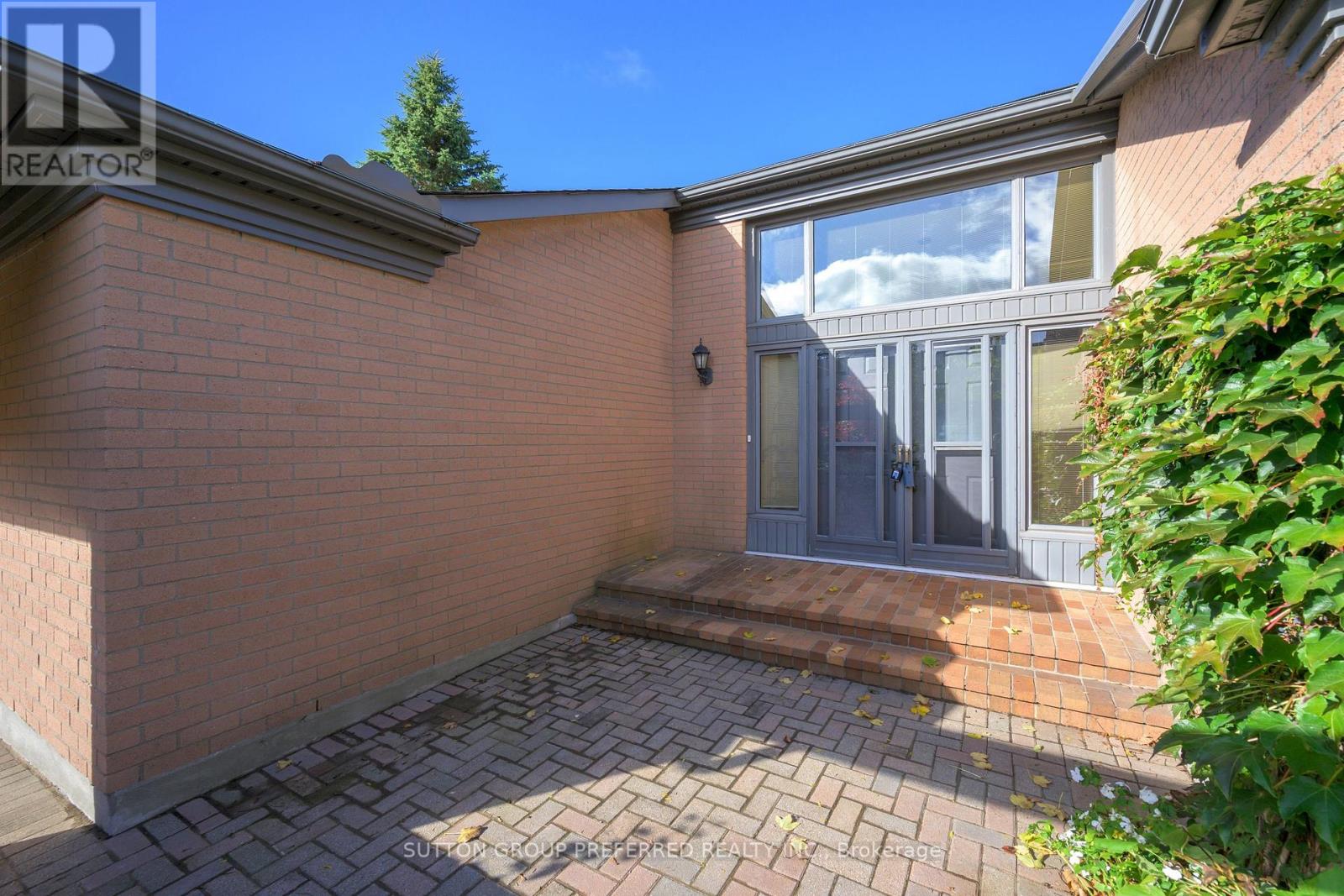 51 - 50 Fiddlers Green Road, London North, Ontario  N6H 4T4 - Photo 6 - X12475223