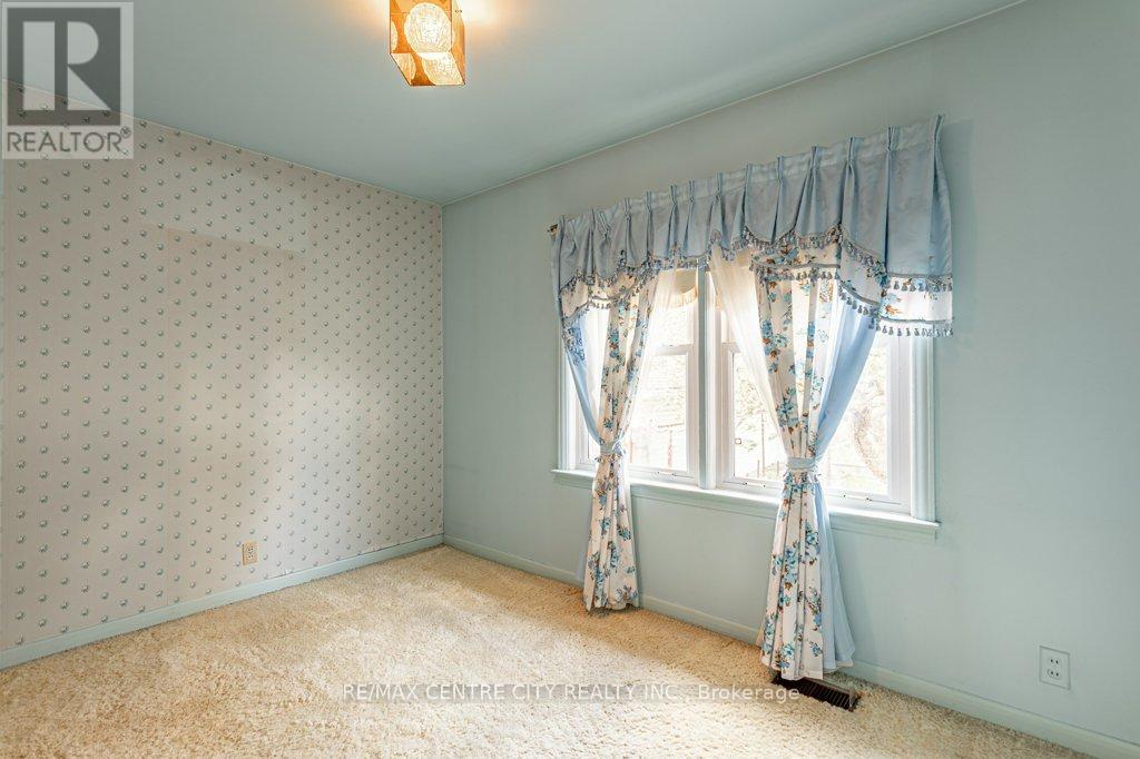 165 Ellsworth Crescent, London East (East O), Ontario  N5W 1J5 - Photo 13 - X12475286