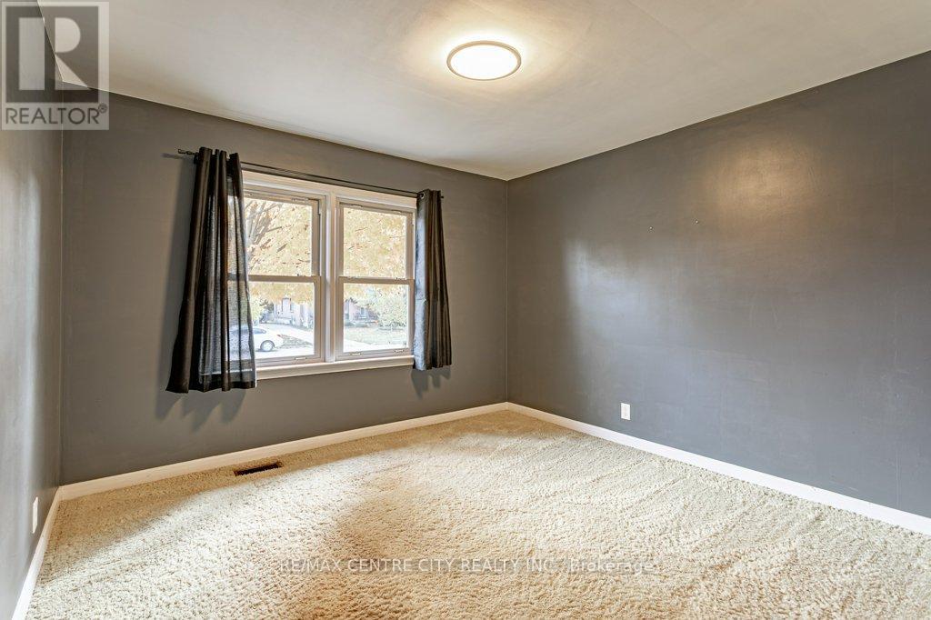 165 Ellsworth Crescent, London East (East O), Ontario  N5W 1J5 - Photo 15 - X12475286
