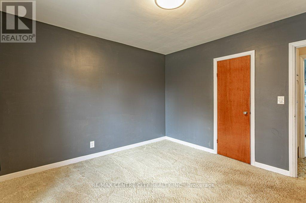 165 Ellsworth Crescent, London East (East O), Ontario  N5W 1J5 - Photo 16 - X12475286