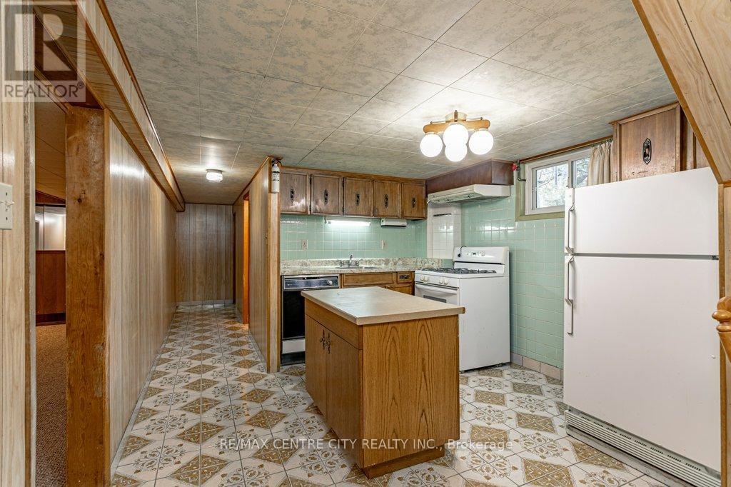 165 Ellsworth Crescent, London East (East O), Ontario  N5W 1J5 - Photo 17 - X12475286