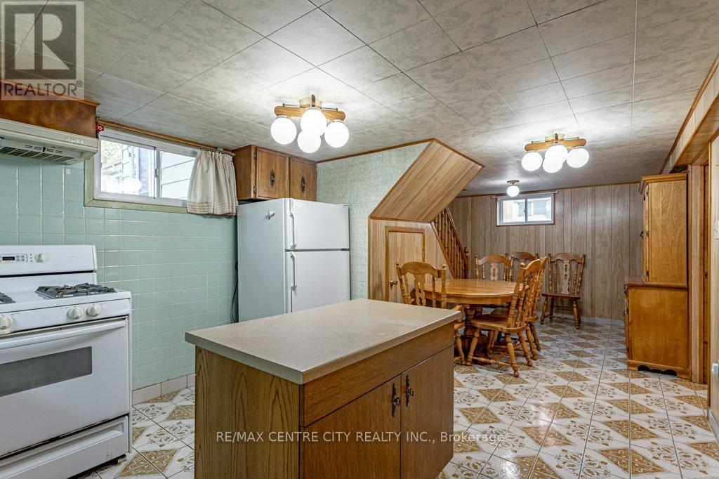 165 Ellsworth Crescent, London East (East O), Ontario  N5W 1J5 - Photo 18 - X12475286