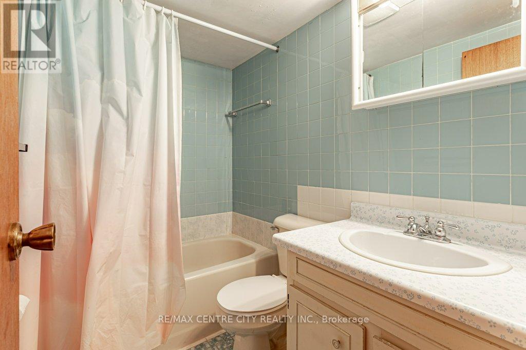 165 Ellsworth Crescent, London East (East O), Ontario  N5W 1J5 - Photo 21 - X12475286