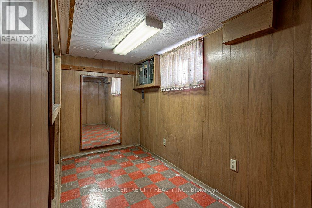 165 Ellsworth Crescent, London East (East O), Ontario  N5W 1J5 - Photo 22 - X12475286
