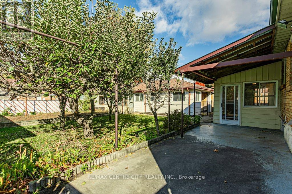 165 Ellsworth Crescent, London East (East O), Ontario  N5W 1J5 - Photo 32 - X12475286