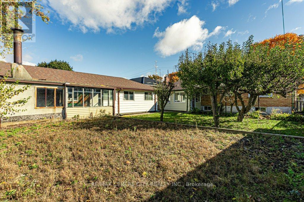165 Ellsworth Crescent, London East (East O), Ontario  N5W 1J5 - Photo 33 - X12475286