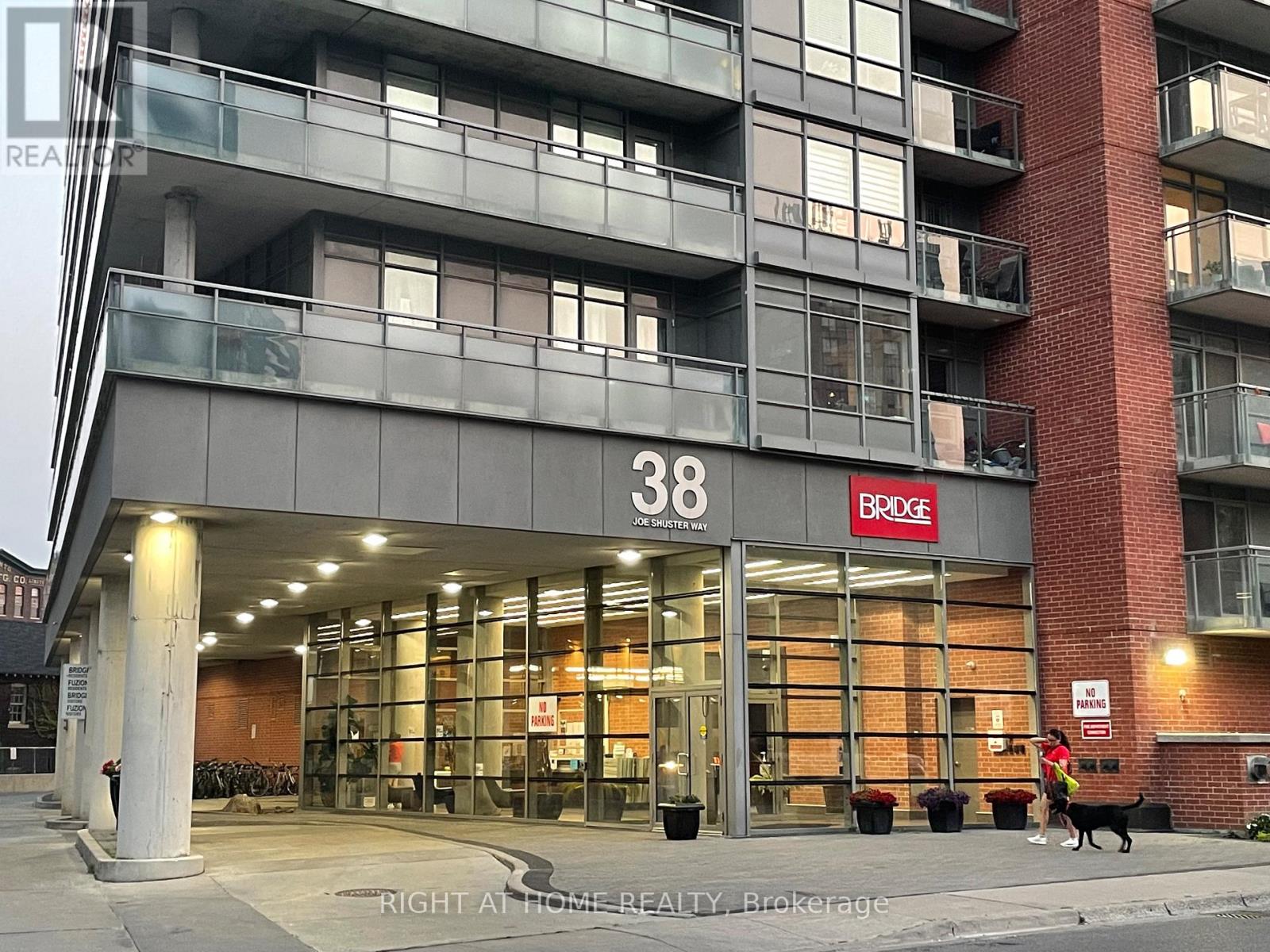 825 - 38 JOE SHUSTER WAY, Toronto, Ontario