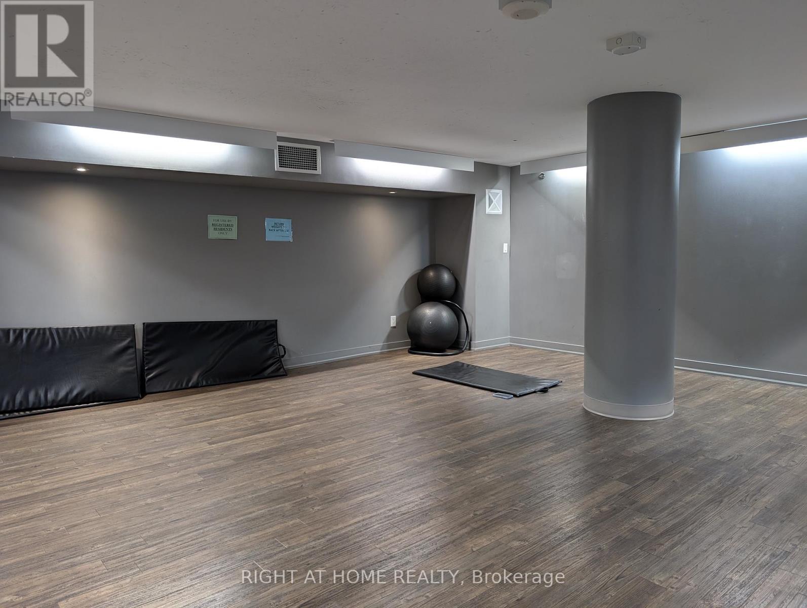 825 - 38 Joe Shuster Way, Toronto, Ontario  M6K 0A5 - Photo 11 - W12475203