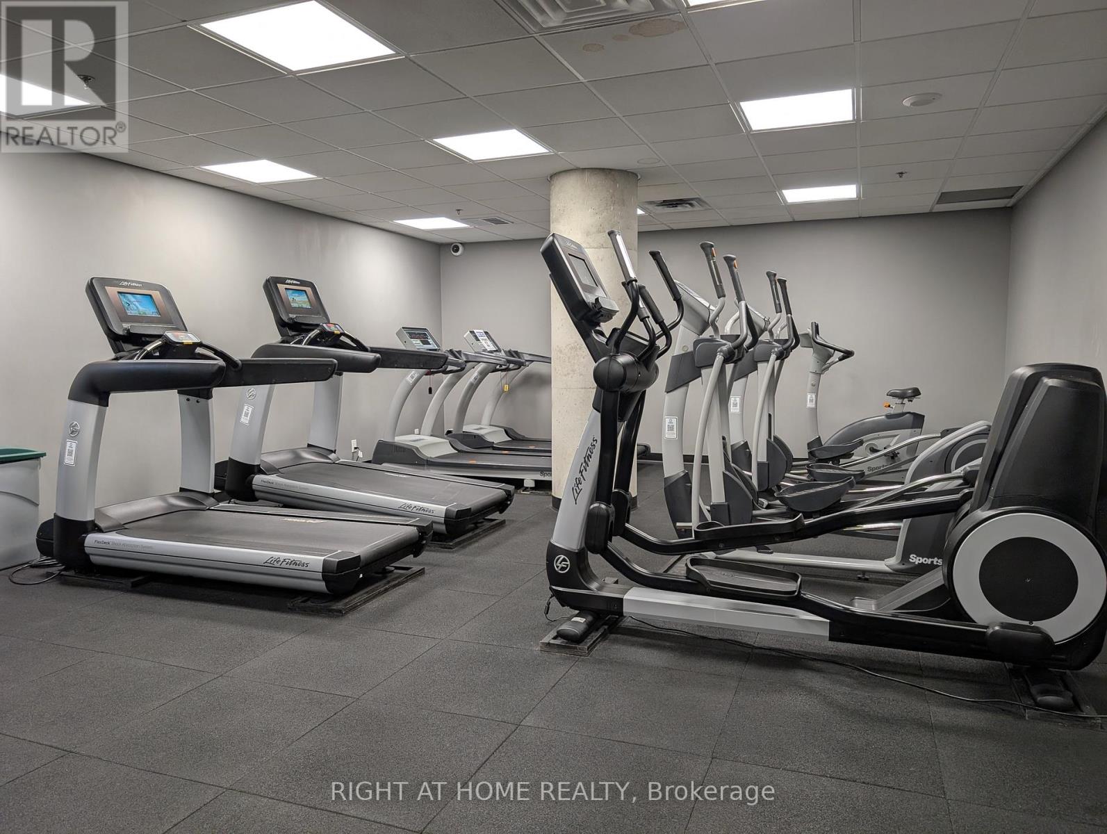 825 - 38 Joe Shuster Way, Toronto, Ontario  M6K 0A5 - Photo 12 - W12475203