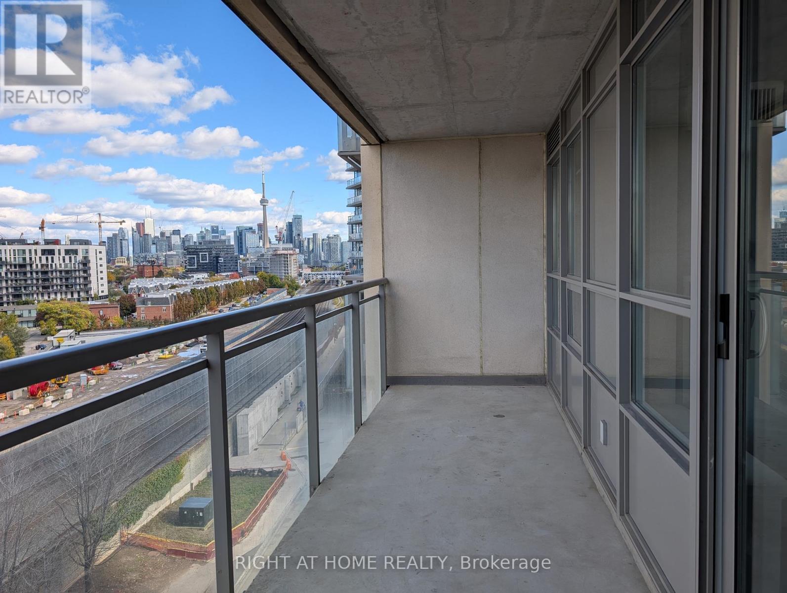 825 - 38 Joe Shuster Way, Toronto, Ontario  M6K 0A5 - Photo 2 - W12475203