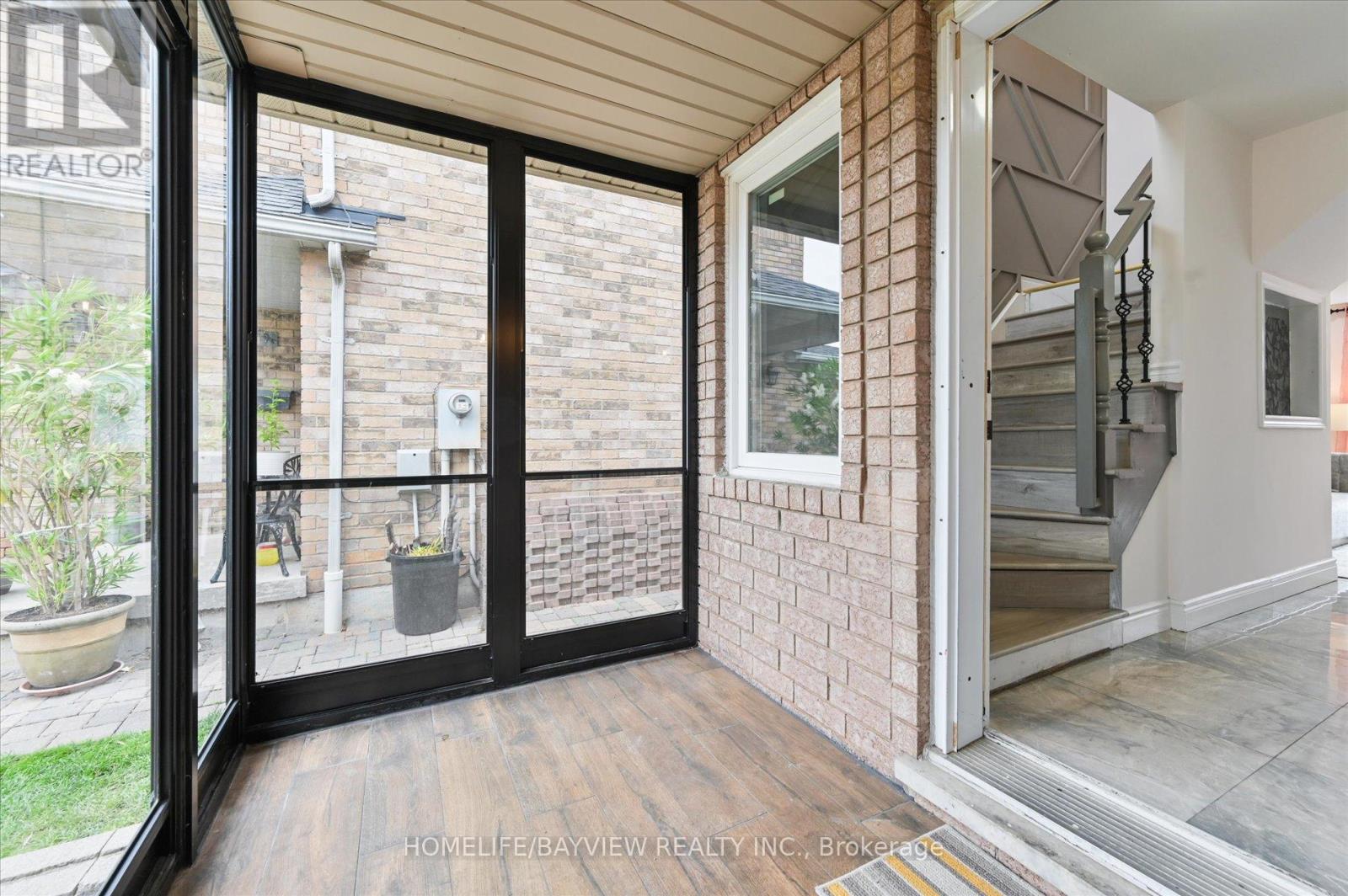 3956 Bentridge Road, Mississauga, Ontario  L5N 7V8 - Photo 3 - W12475217