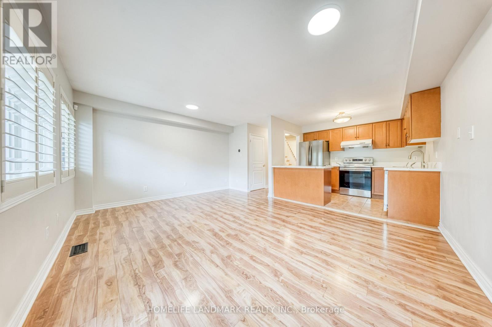 2422 Nichols Drive, Oakville, Ontario  L6H 6T2 - Photo 13 - W12475225