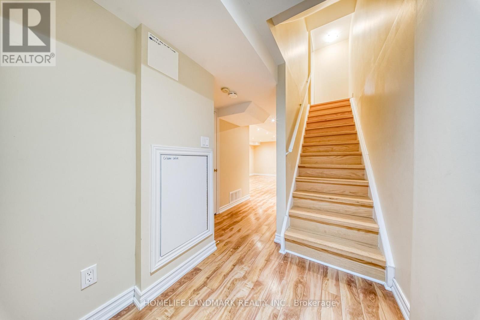 2422 Nichols Drive, Oakville, Ontario  L6H 6T2 - Photo 26 - W12475225
