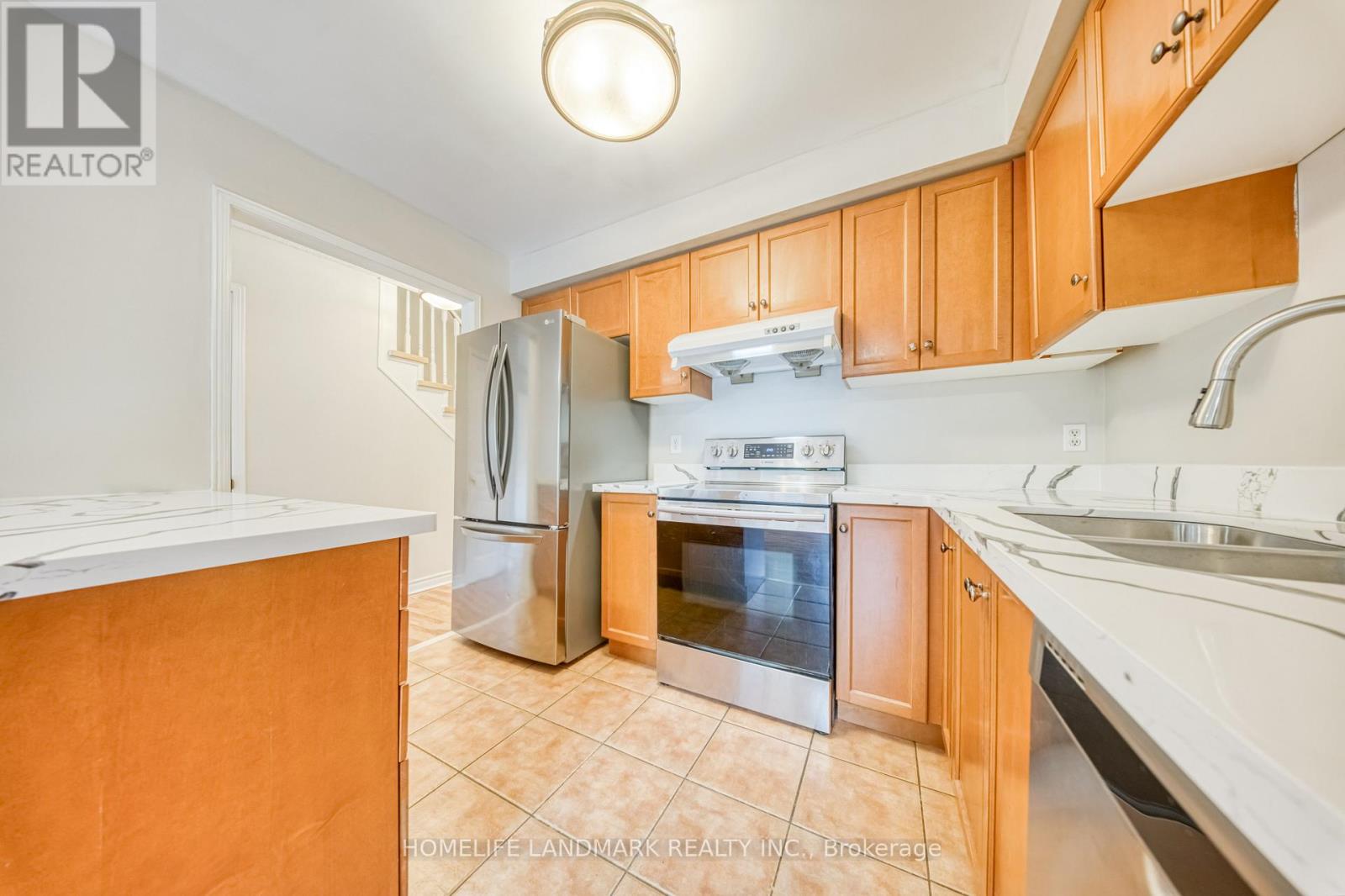 2422 Nichols Drive, Oakville, Ontario  L6H 6T2 - Photo 8 - W12475225