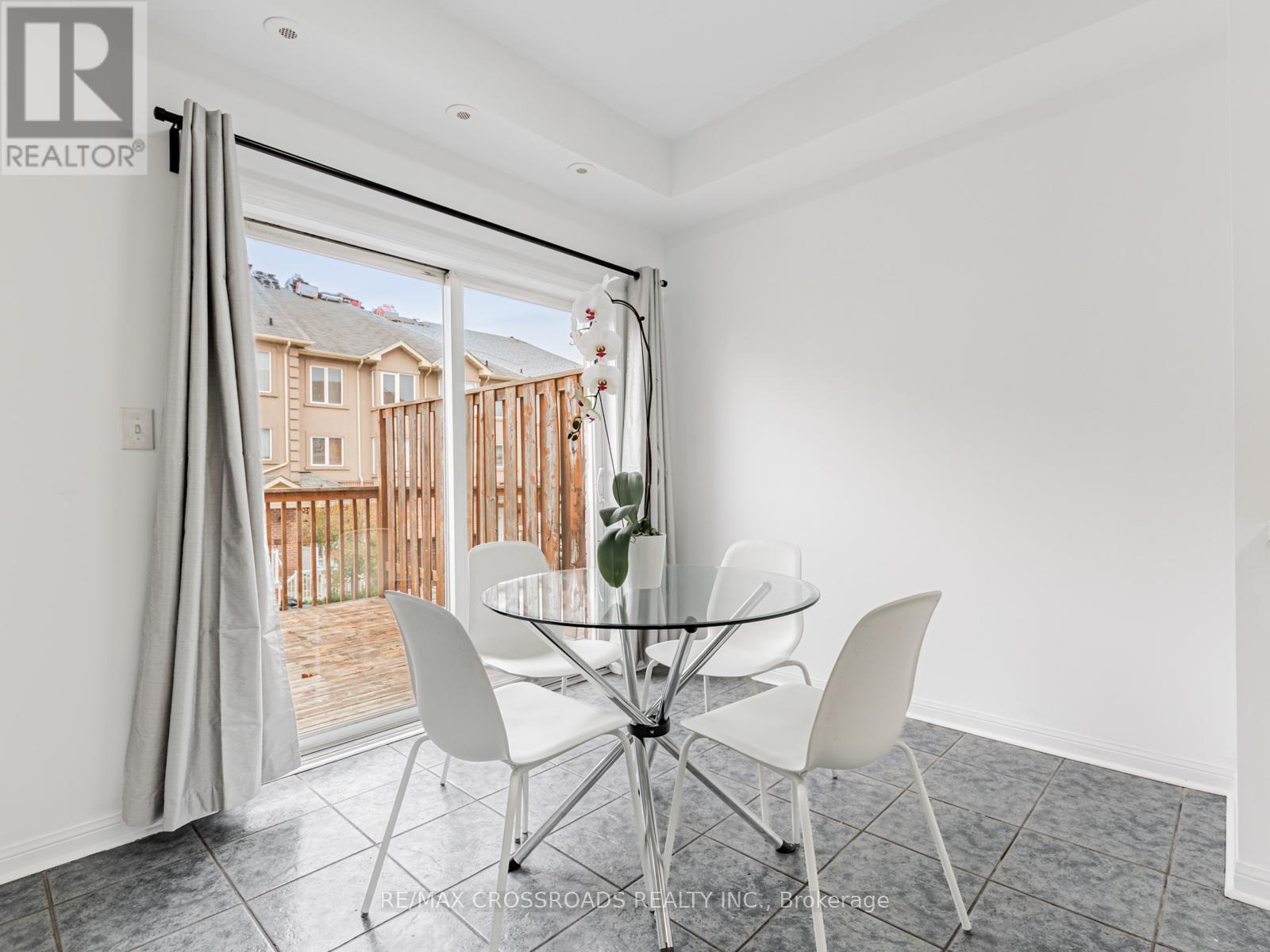 59 - 3051 Finch Avenue, Toronto (Humbermede), Ontario  M9M 0A6 - Photo 16 - W12475233