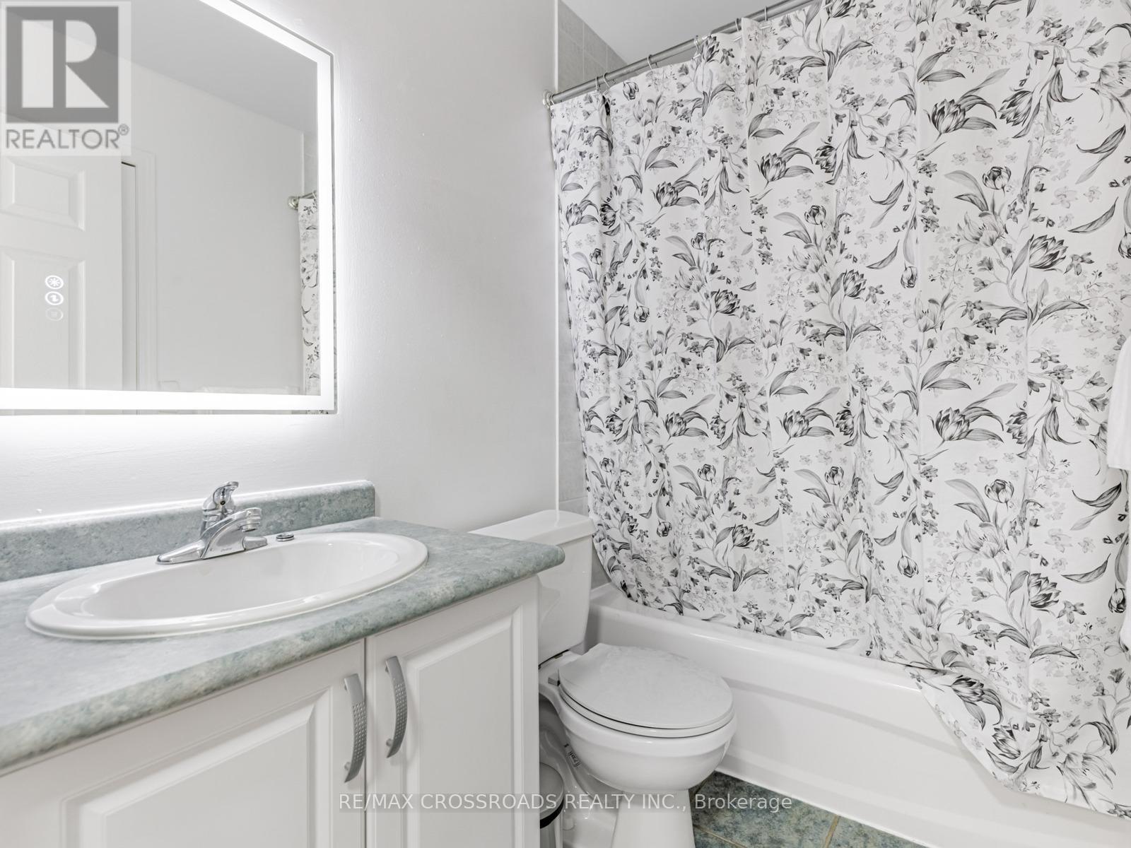 59 - 3051 Finch Avenue, Toronto (Humbermede), Ontario  M9M 0A6 - Photo 23 - W12475233