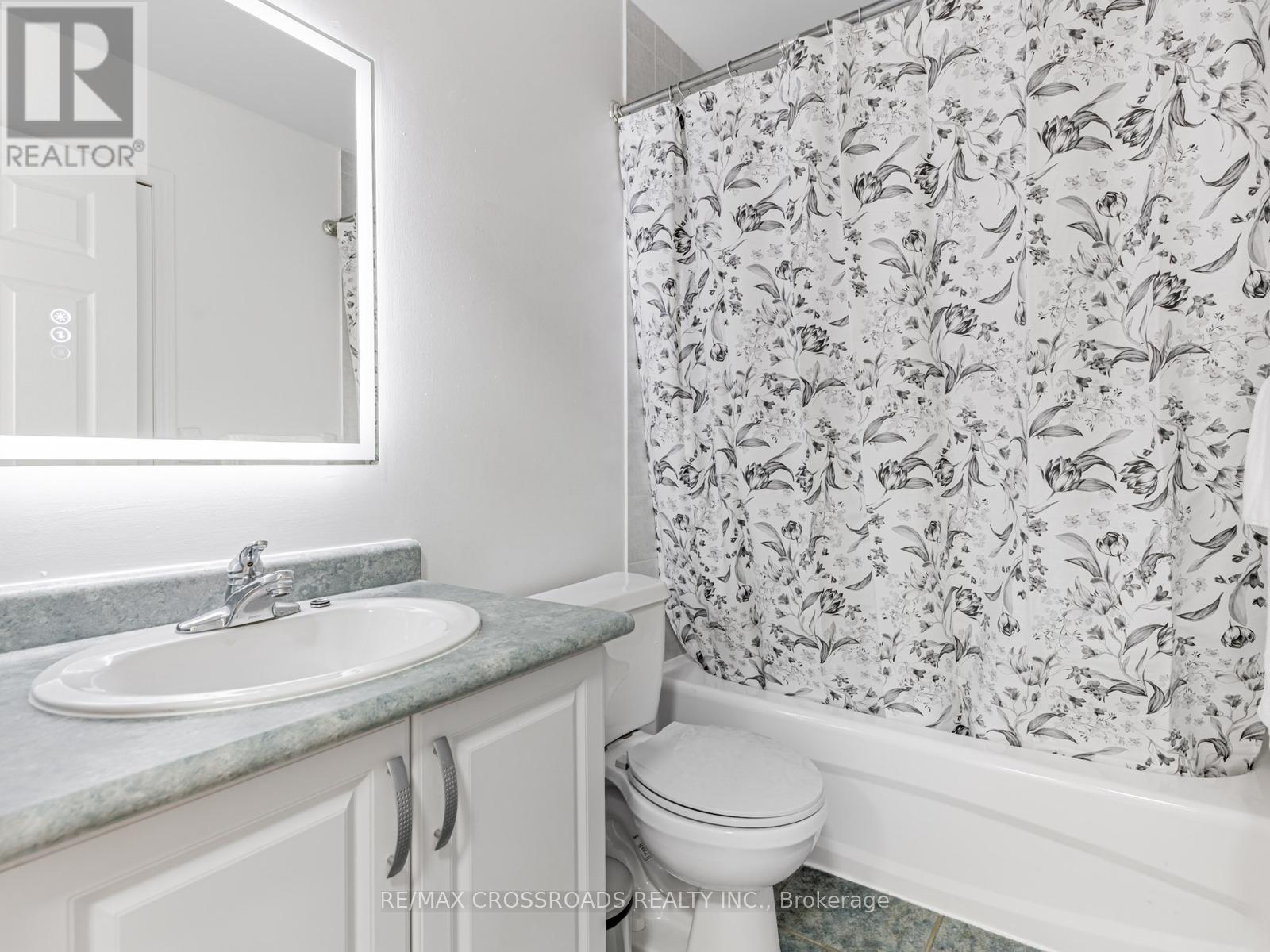 59 - 3051 Finch Avenue, Toronto (Humbermede), Ontario  M9M 0A6 - Photo 24 - W12475233