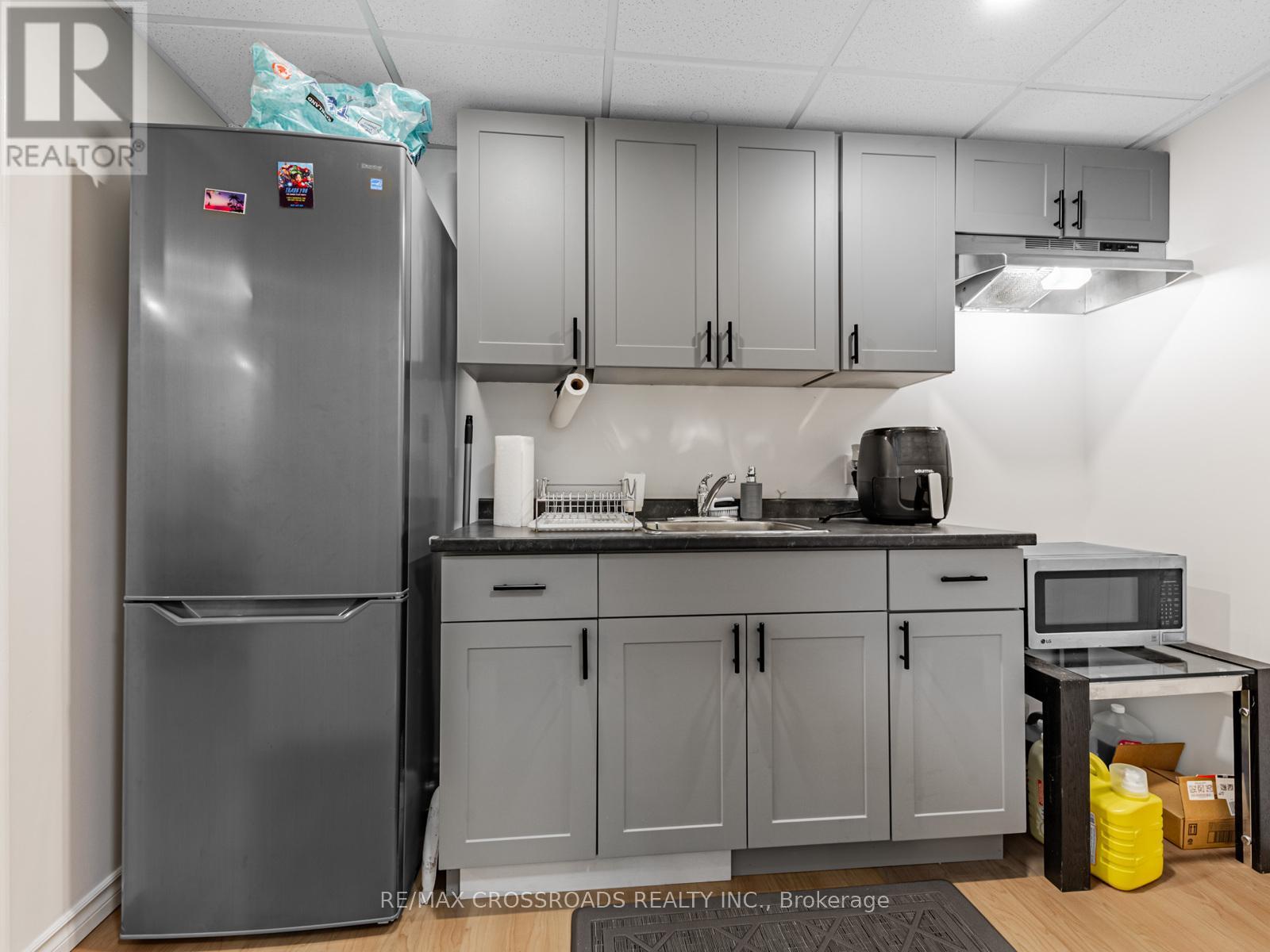 59 - 3051 Finch Avenue, Toronto (Humbermede), Ontario  M9M 0A6 - Photo 34 - W12475233