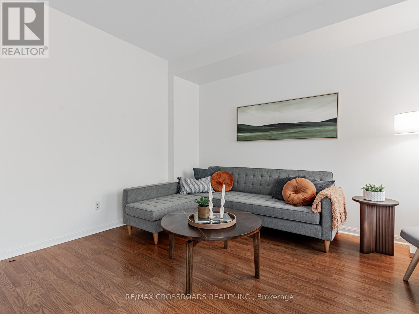 59 - 3051 Finch Avenue, Toronto (Humbermede), Ontario  M9M 0A6 - Photo 7 - W12475233