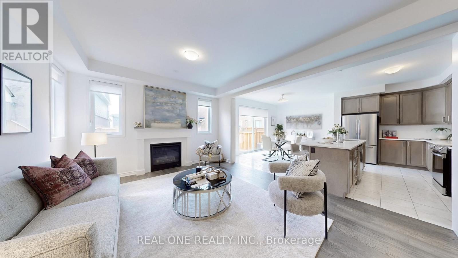 561 Kennedy Circle, Milton, Ontario  L9E 1P9 - Photo 4 - W12475253