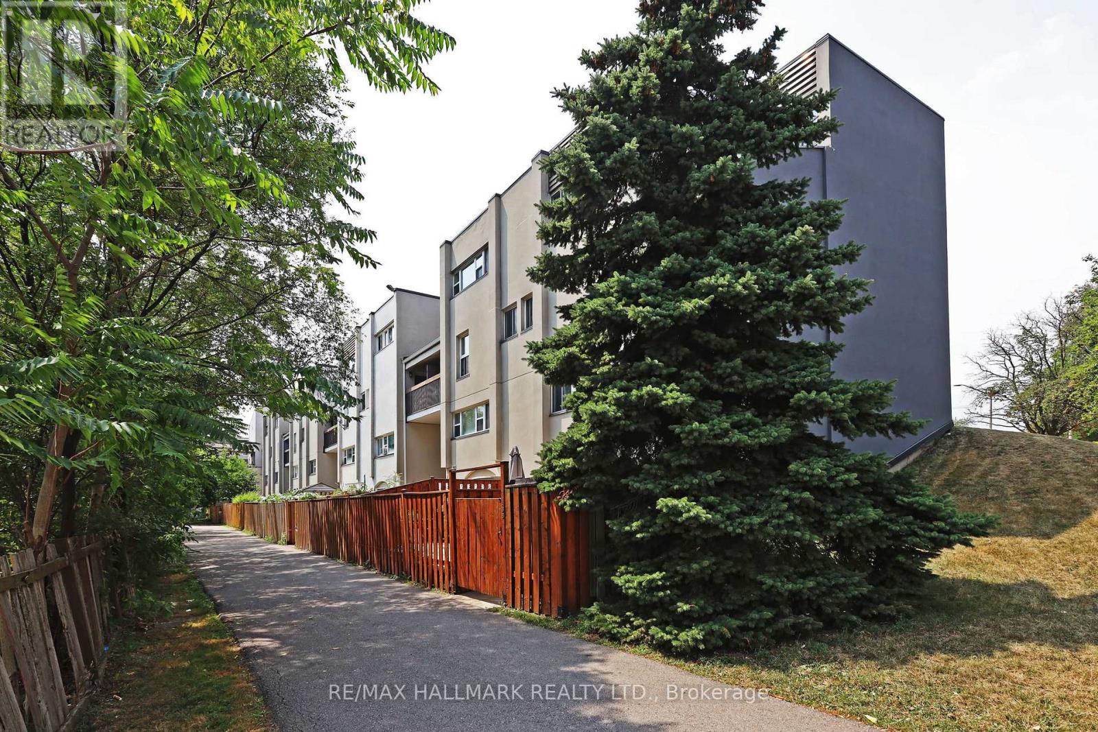 130 - 3040 Constitution Boulevard, Mississauga, Ontario  L4Y 3X7 - Photo 37 - W12475260