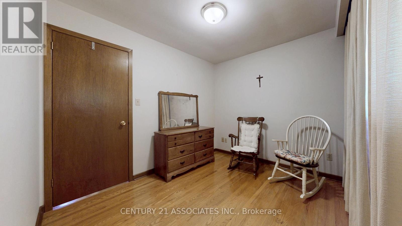 1217 Alexandra Avenue, Mississauga, Ontario  L5E 2A4 - Photo 26 - W12475265