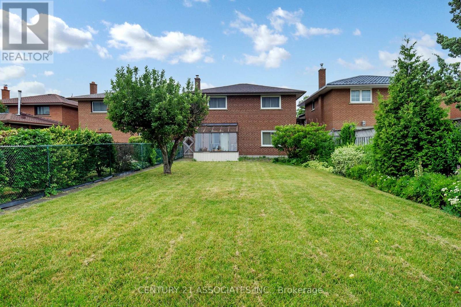 1217 Alexandra Avenue, Mississauga, Ontario  L5E 2A4 - Photo 41 - W12475265