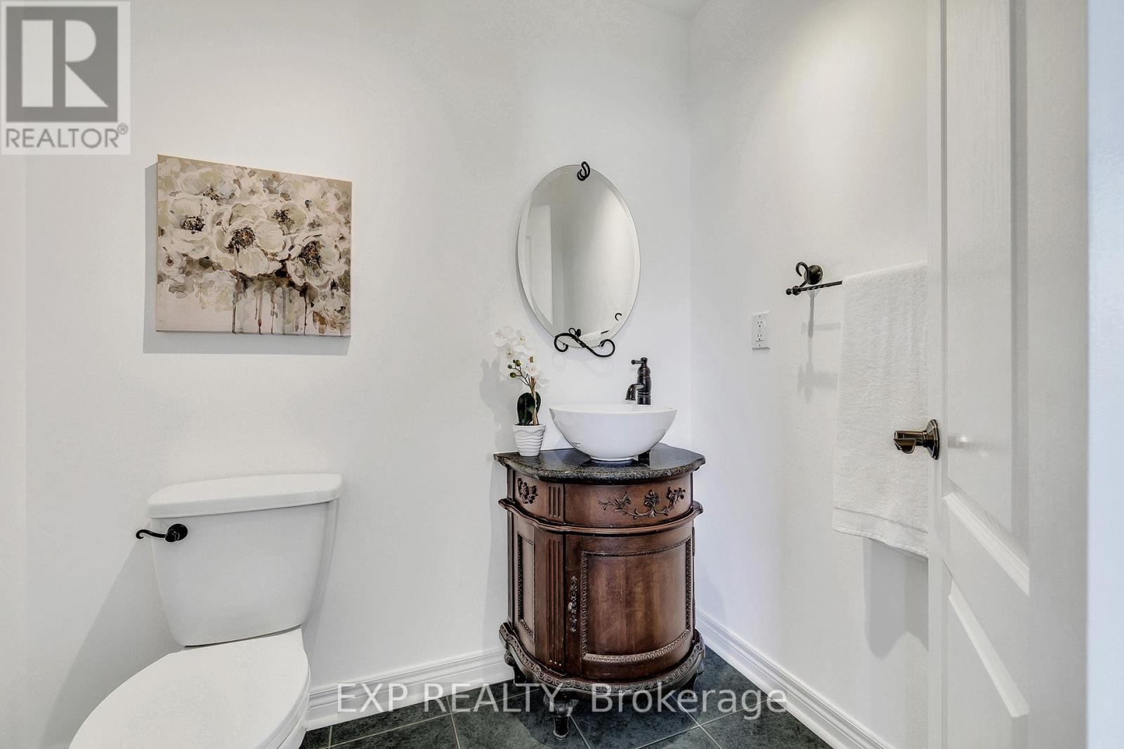 3438 Fountain Park Avenue, Mississauga, Ontario  L5M 7E3 - Photo 14 - W12475273
