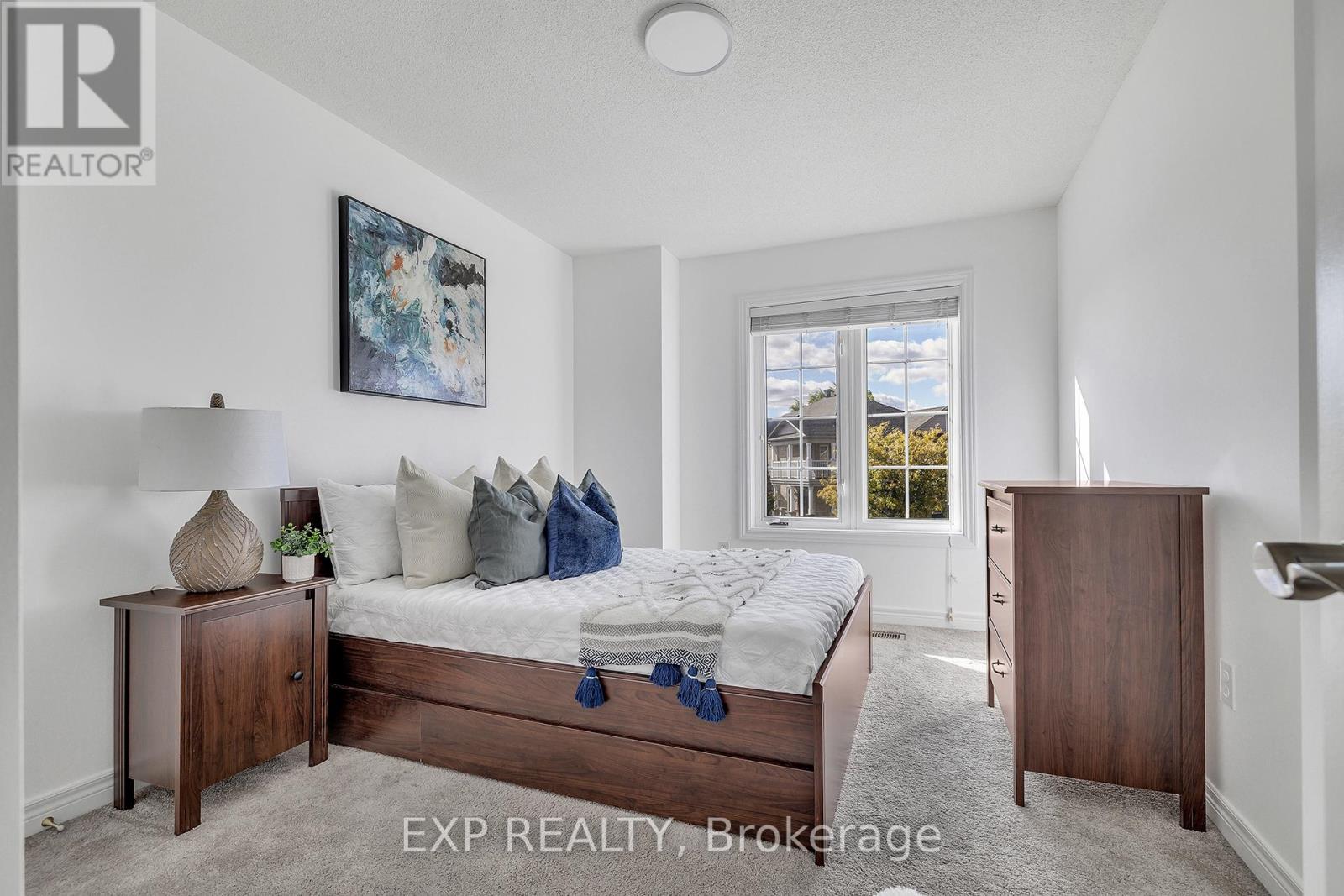 3438 Fountain Park Avenue, Mississauga, Ontario  L5M 7E3 - Photo 23 - W12475273