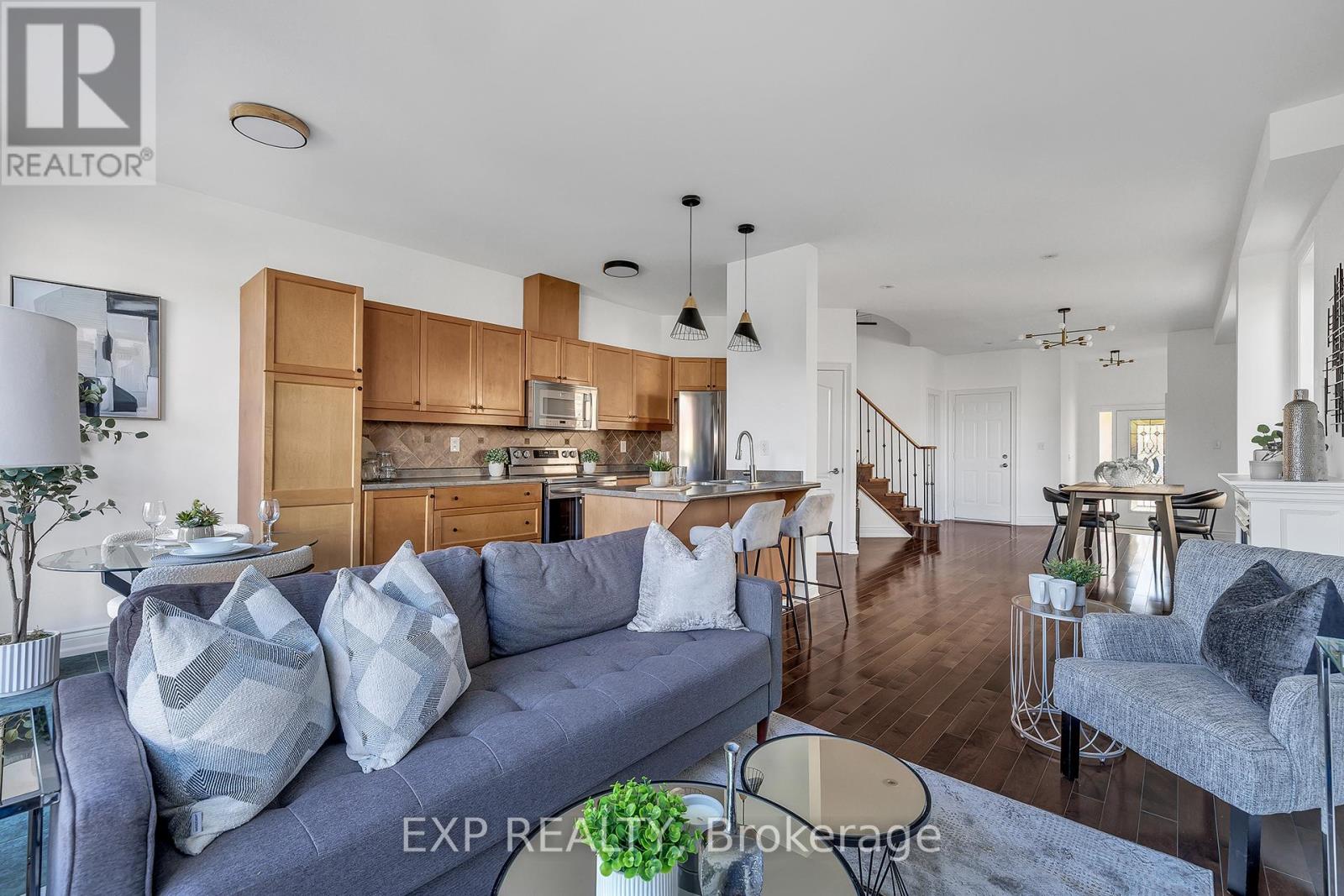 3438 Fountain Park Avenue, Mississauga, Ontario  L5M 7E3 - Photo 7 - W12475273