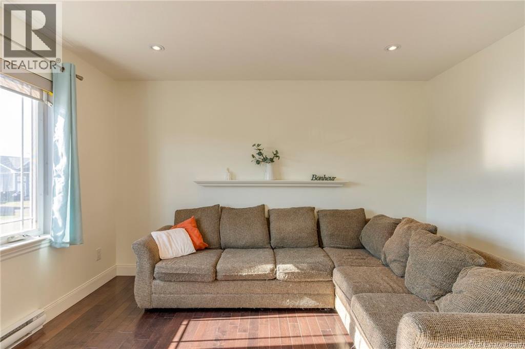 99 Mathias, Dieppe, New Brunswick  E1A 8N5 - Photo 8 - NB128900