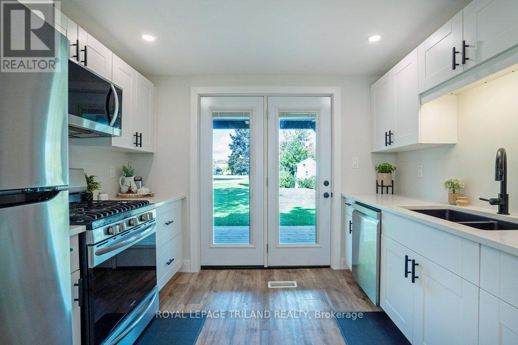 35620 Fingal Line, Southwold, Ontario  N0L 1K0 - Photo 21 - X12454034