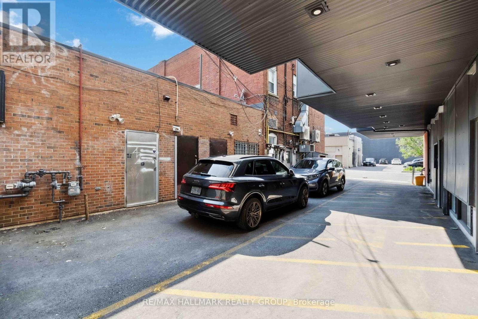 431 Bank Street, Ottawa, Ontario  K2P 1Y7 - Photo 25 - X12405674
