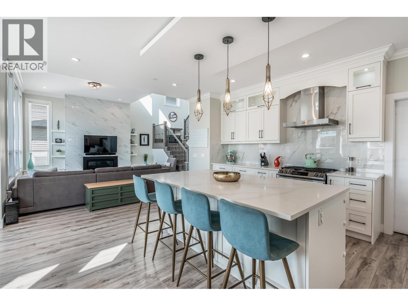 10861 Morrisette Place, Maple Ridge, British Columbia  V2W 1G8 - Photo 6 - R3049766