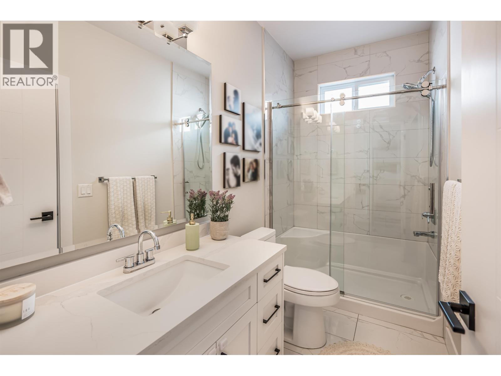 10861 Morrisette Place, Maple Ridge, British Columbia  V2W 1G8 - Photo 11 - R3049766