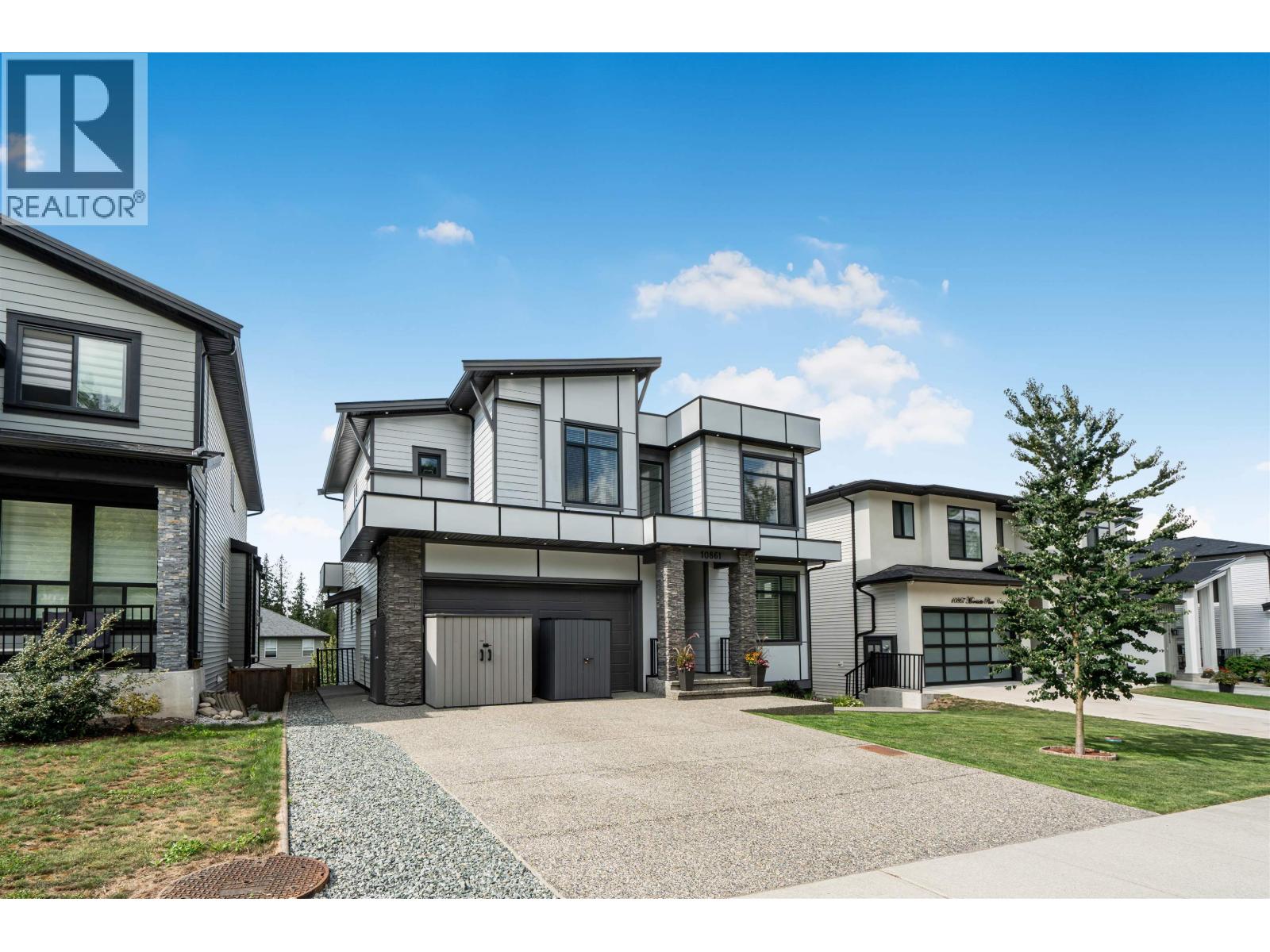 10861 Morrisette Place, Maple Ridge, British Columbia  V2W 1G8 - Photo 2 - R3049766