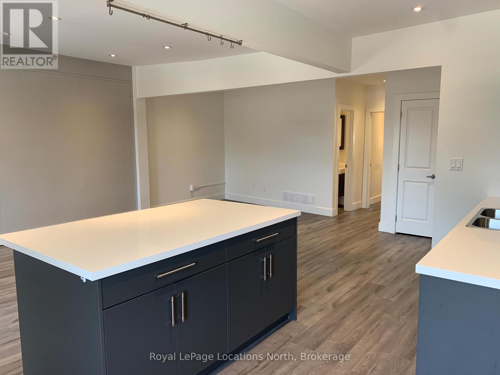 A - 88 Sykes Street N, Meaford, Ontario  N4L 1N8 - Photo 5 - X12475351
