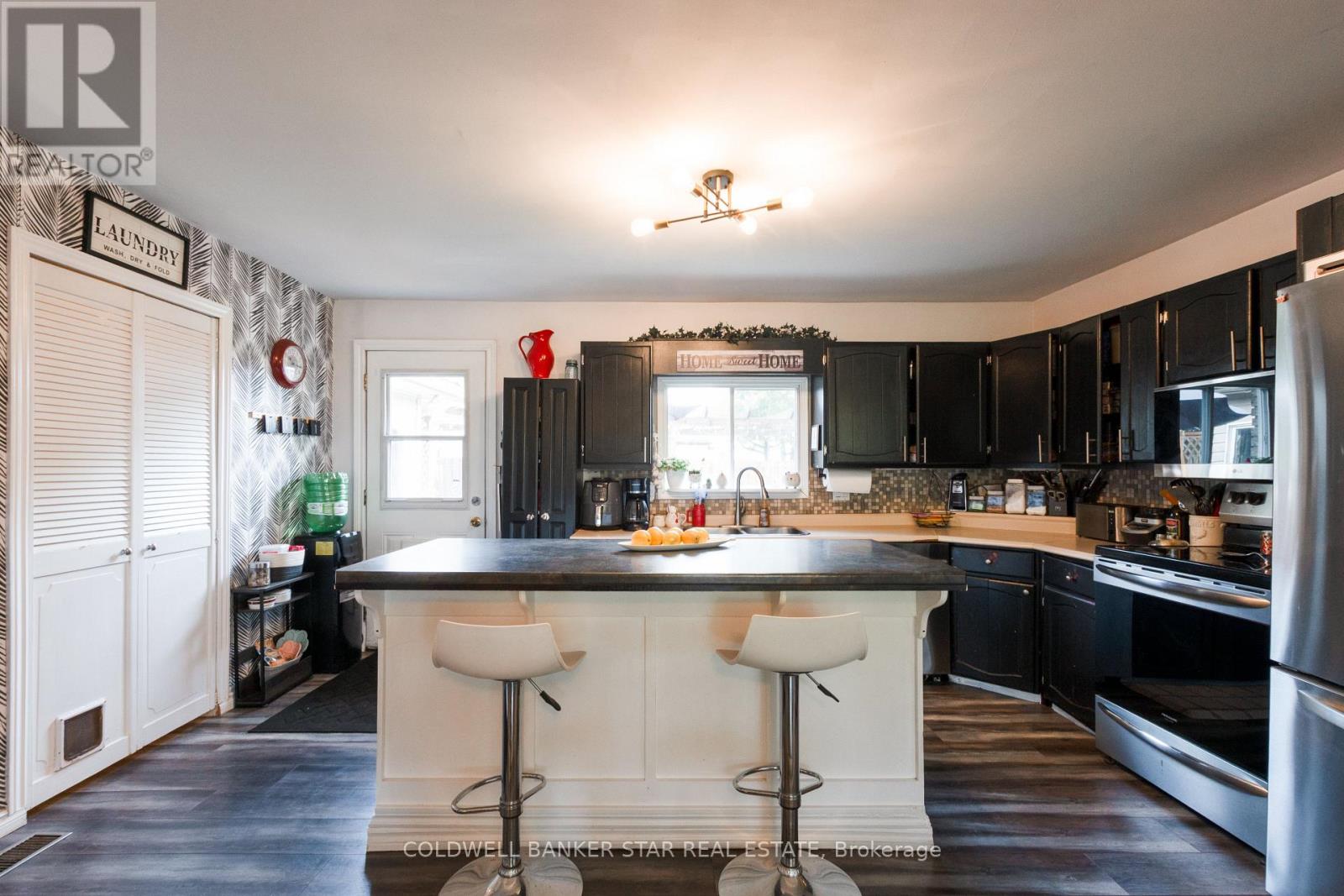 35613 Victoria Street, Southwold (Fingal), Ontario  N0L 1K0 - Photo 10 - X12475325