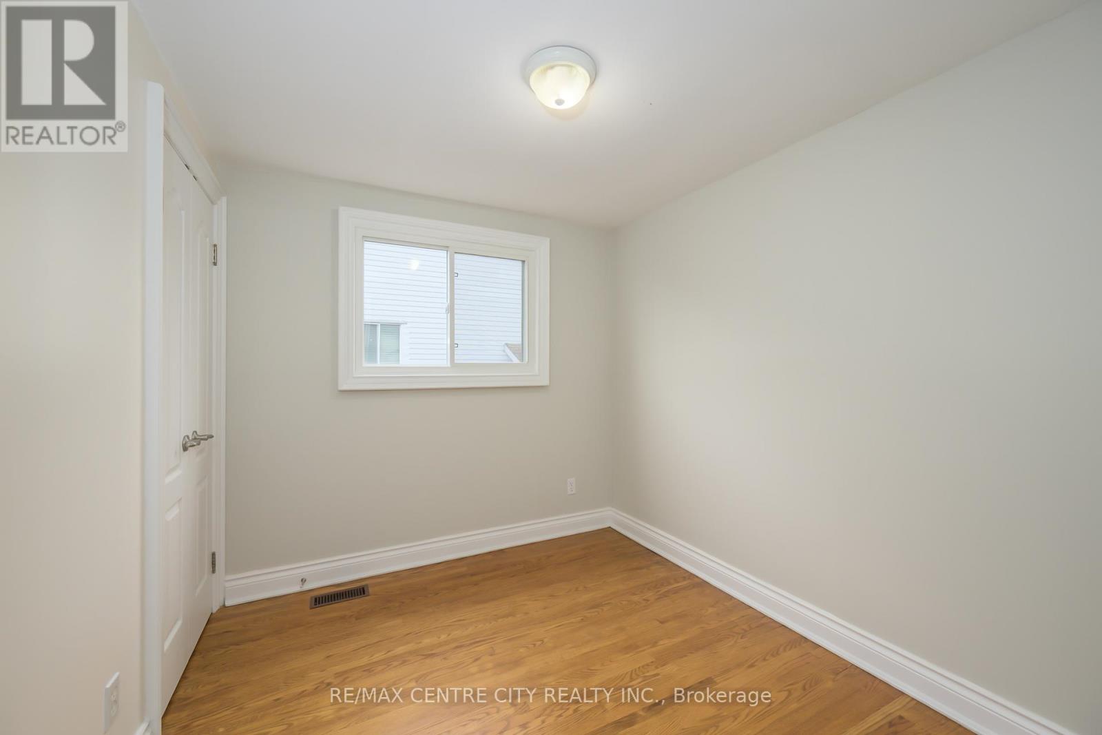 231 Banbury Road, London South, Ontario  N5Z 4M1 - Photo 10 - X12475358