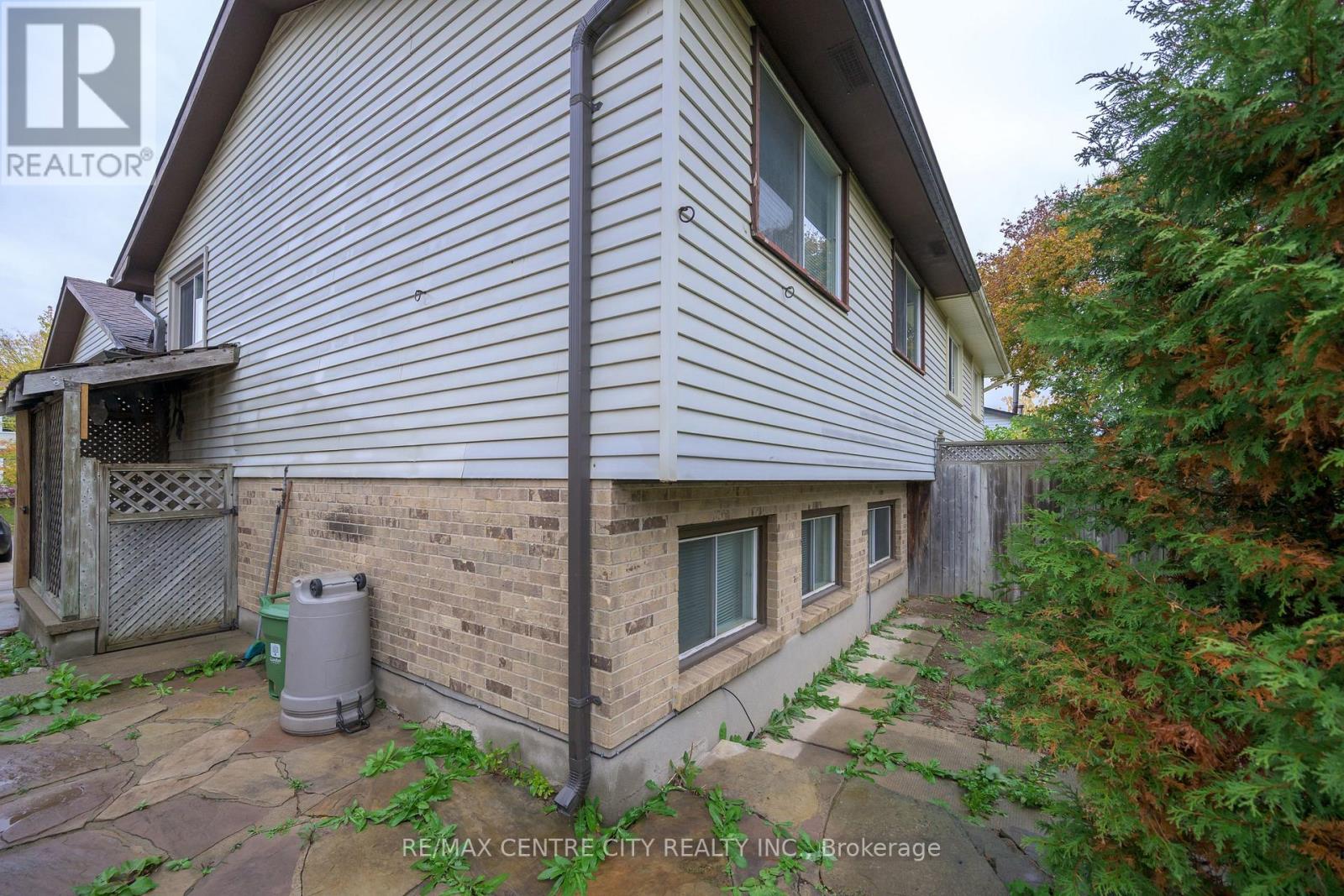 231 Banbury Road, London South, Ontario  N5Z 4M1 - Photo 23 - X12475358