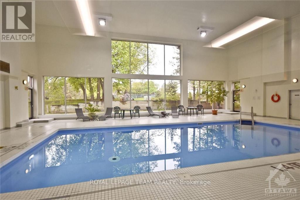 200 - 260 Brittany Drive, Ottawa, Ontario  K1K 4M2 - Photo 16 - X12475328